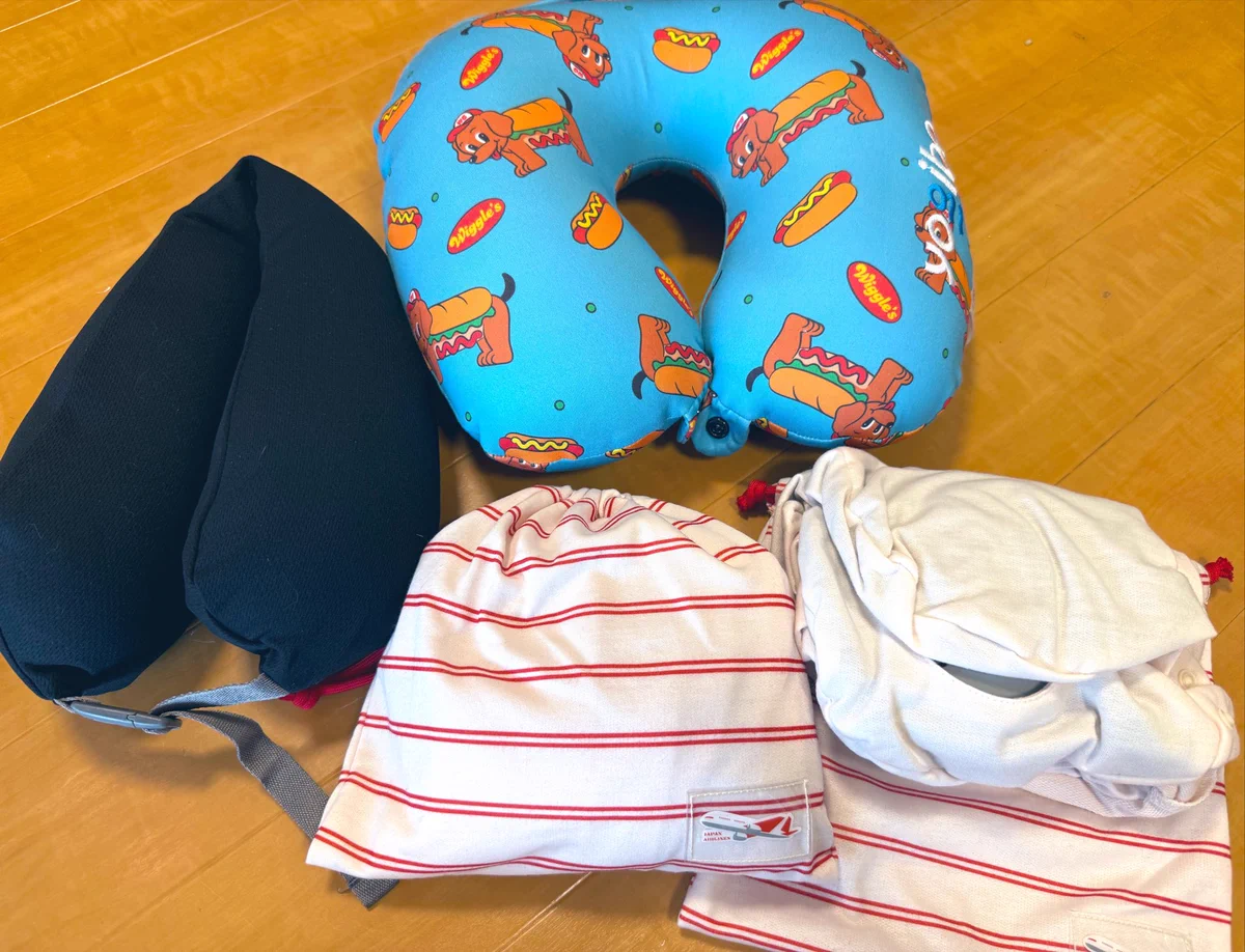 家族それぞれのネックピロー