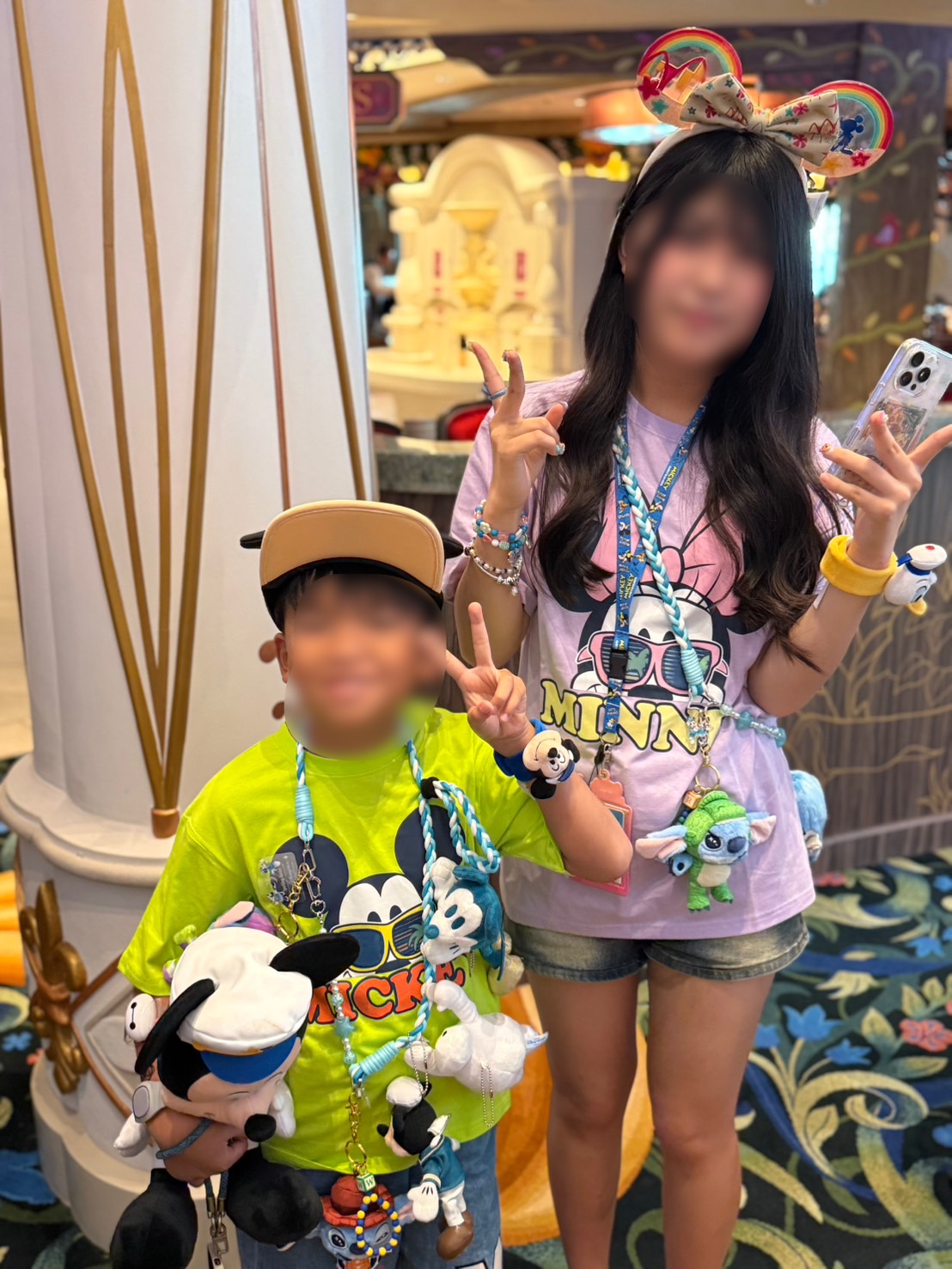 船の中でもディズニーいっぱいの娘と息子。キャラグリへ出発です😊